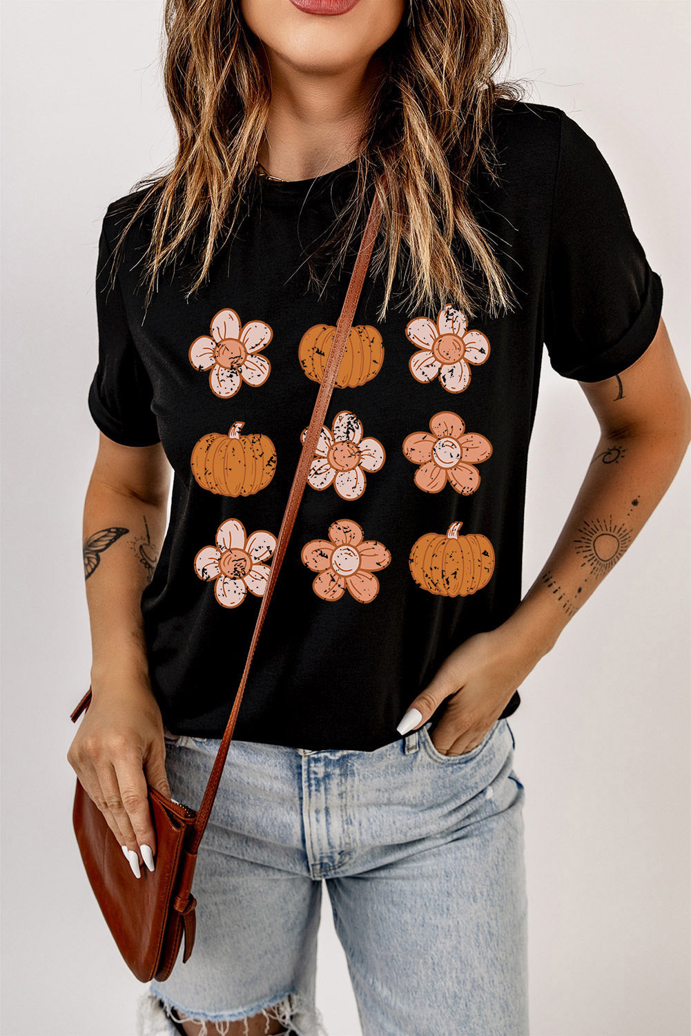 Black Pumpkin Flower Print Short Sleeve Graphic Top