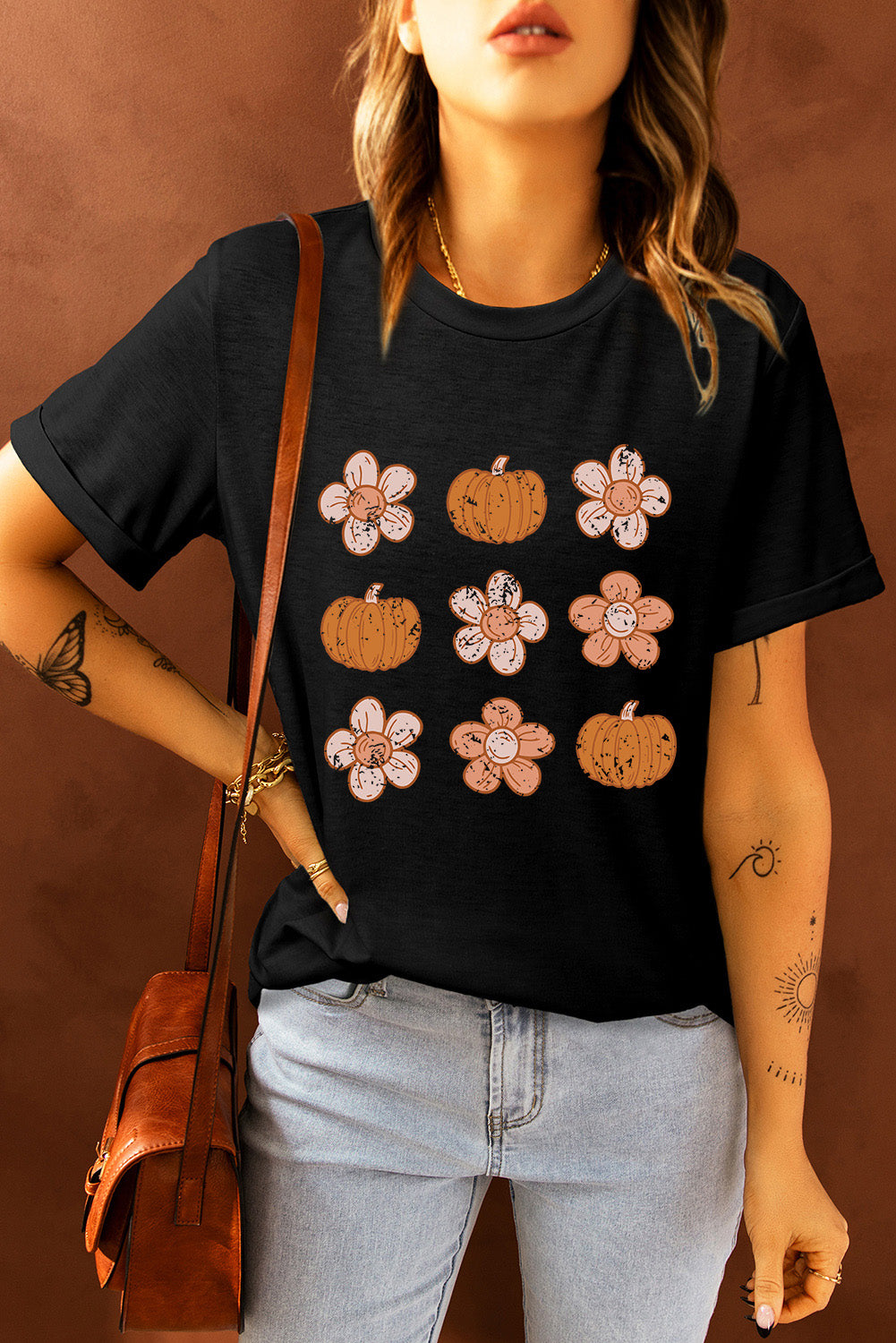 Black Pumpkin Flower Print Short Sleeve Graphic Top